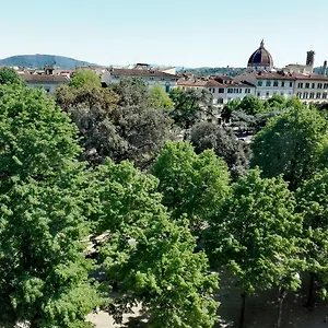 Andrea 3*, Florencia Italia