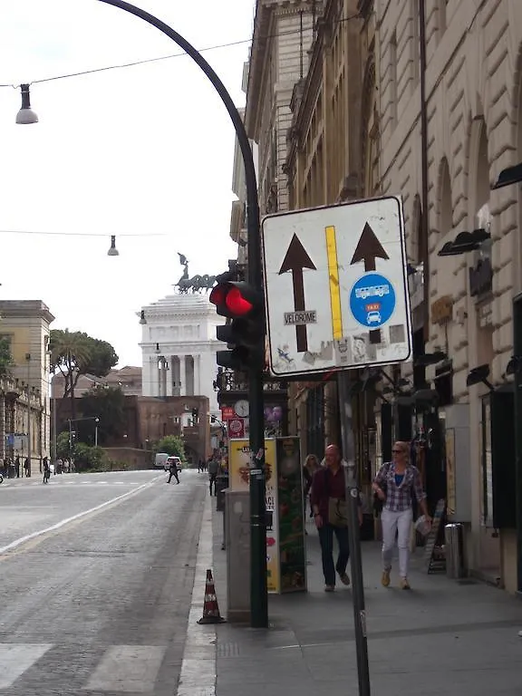 Five Rooms Rome Guesthouse 2*,  Ιταλία