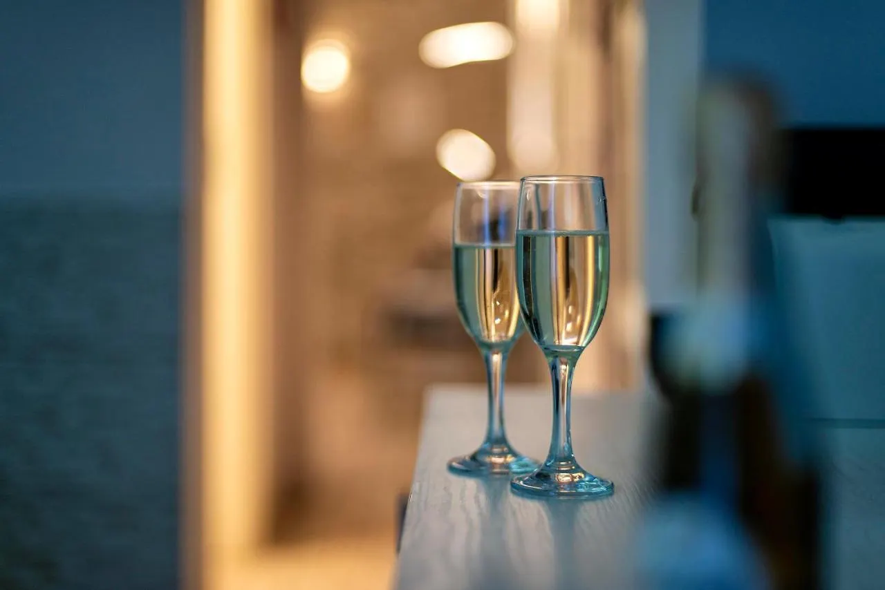 Five Rooms Rome Guesthouse Konukevi