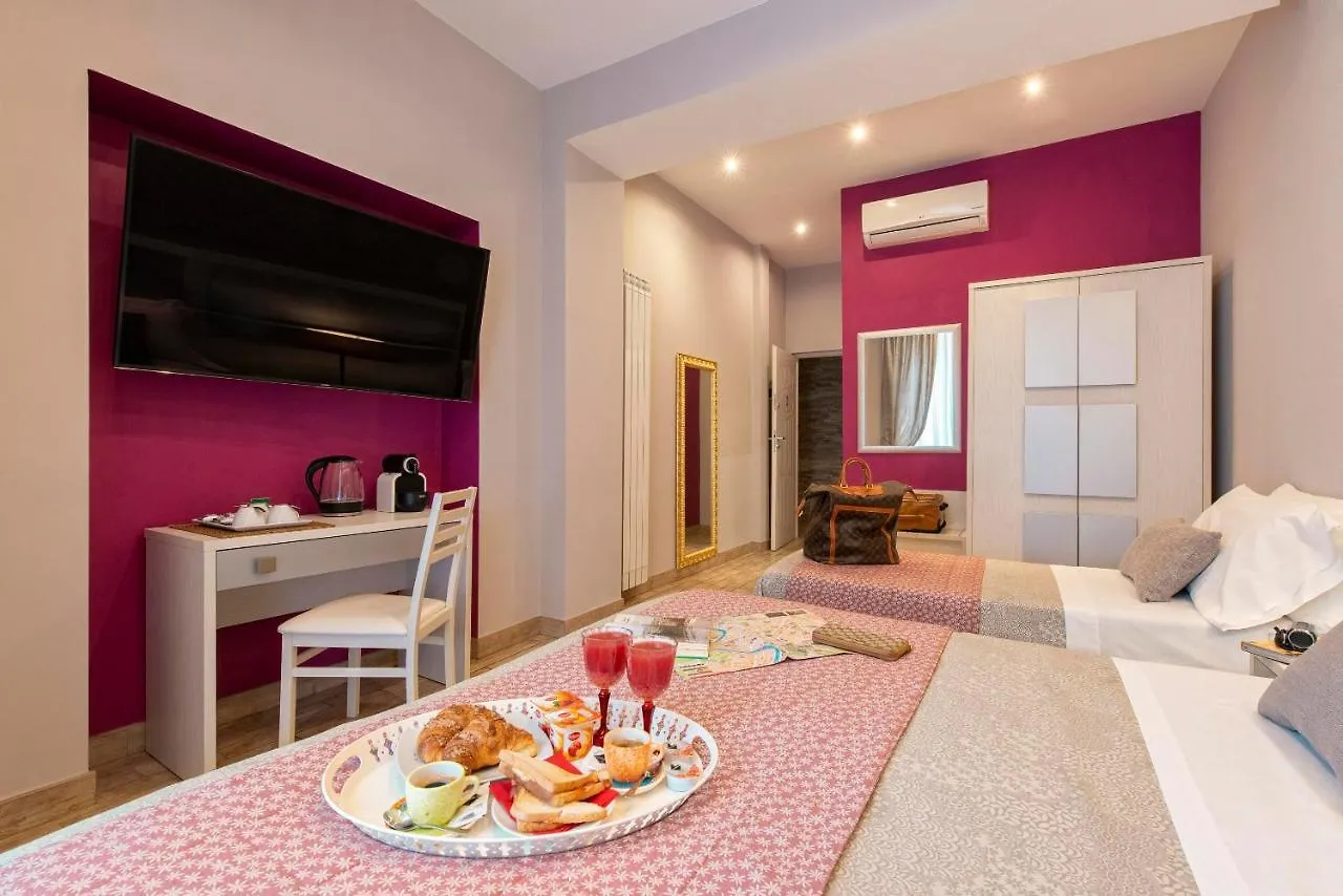 Five Rooms Rome Guesthouse 2*,