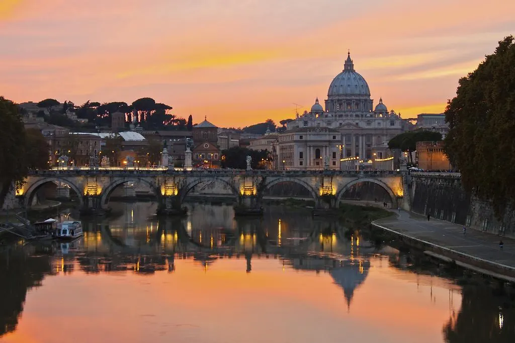 Five Rooms Rome Guesthouse بيت ضيافة